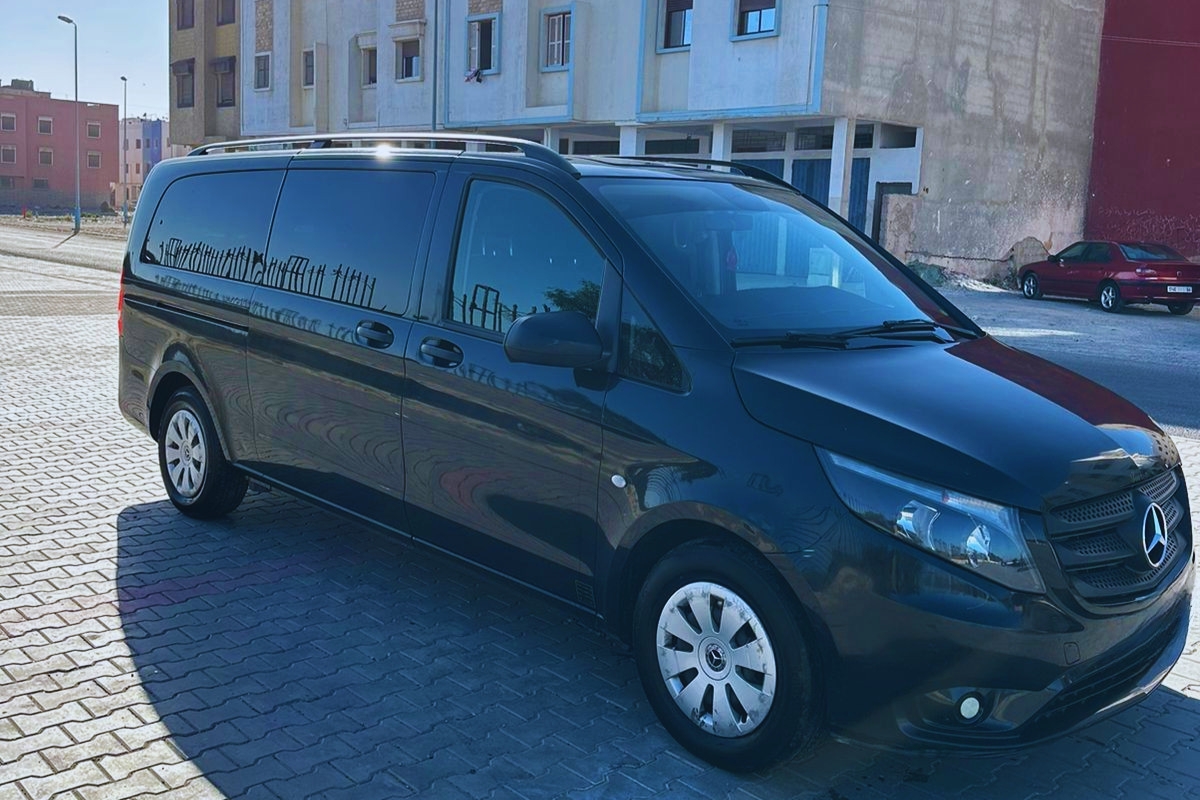 Fleet vehicle 09